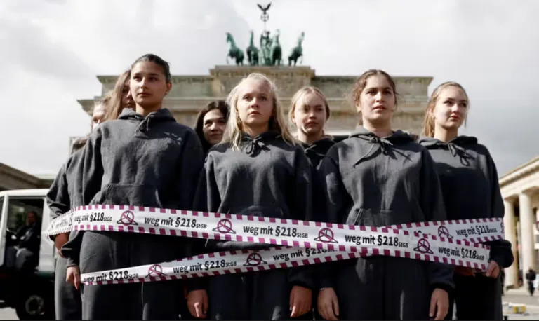 Abortions in first 12 weeks should be legalised in Germany, commission expected to say